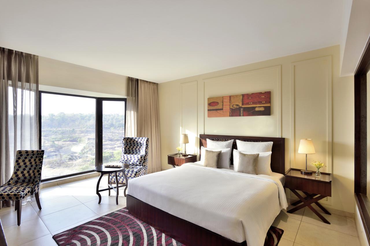 Novotel Imagicaa Кгополі Екстер'єр фото